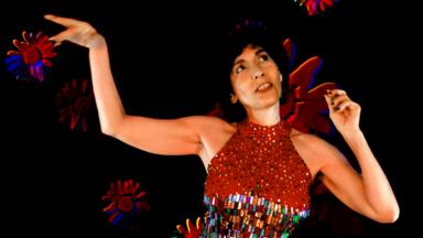 Travel into the universal soul, Metissia, singer, author, composer, electro, acoustic, eclectic, crossover, ethno symphonic, philosophy, anthropology, songs, fairy tale, modern opera, duo, quartet, trio, solo, voice, quintet, Travel into the universal soul, Metissia, chanteur, auteur, compositeur, électro, acoustique, éclectique, cross over, ethno symphonique, philosophie, anthropologie, chansons, conte de fées, opéra, chansons, conte de fées, opéra, duo, quartet, trio, solo, voix, quintet, show, spectacle, video-clip